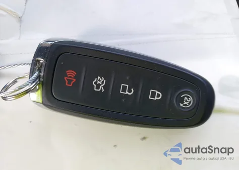 2017 Ford Escape Titanium z USA, uszkodzony, nr VIN 1FMCU0JD7HUD84006